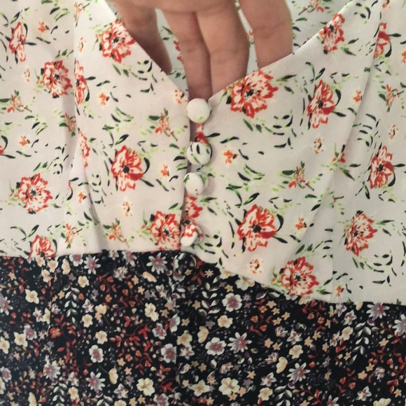 Intermix blouse - Picture 2 of 3